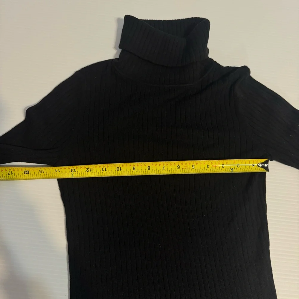 J. McLaughlin Arlette Ribbed Turtleneck Sweater Black Women’s Large Buttons XS - Picture 9 of 10